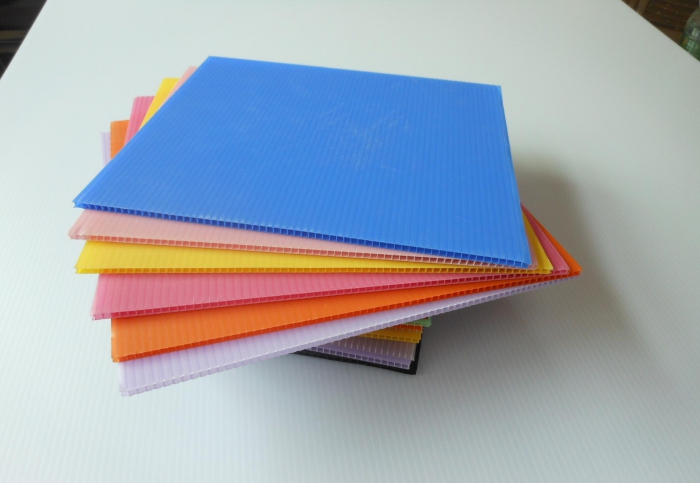 PP塑料中空板是什么樣的板材？